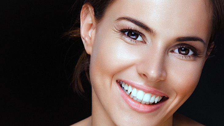 PORSELEIN KROON ANTWERPEN PRIJZEN DENTAL CARE CLINIC BRASSCHAAT BELGIE